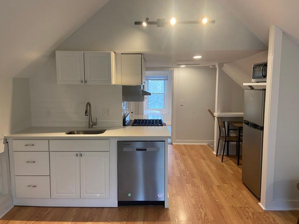 273 Main St #3