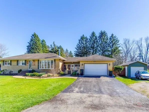 23W073 Dickens Ave, Glen Ellyn, IL 60137