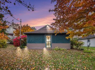 227 Oak Grove Dr, Brooklyn, MI