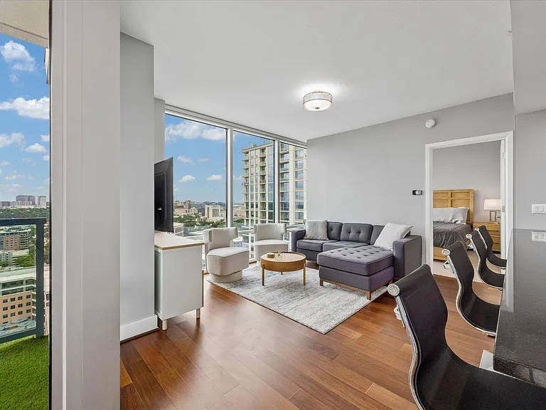 300 Bowie St #2805 — Photo 4