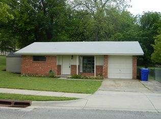 611 E Brooks St, Norman, OK 73071