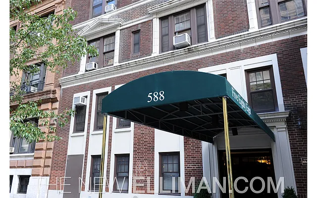 Sold by Douglas Elliman | media 10