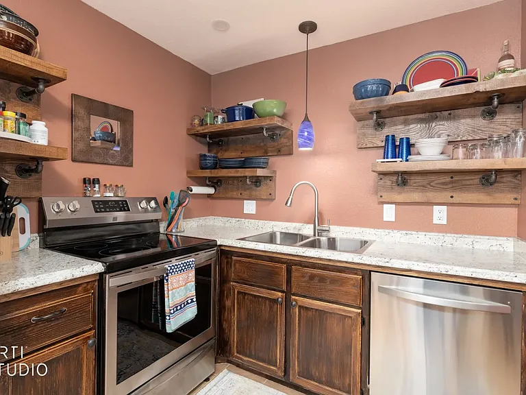 835 Mesquite Springs Dr #201 — Photo 6