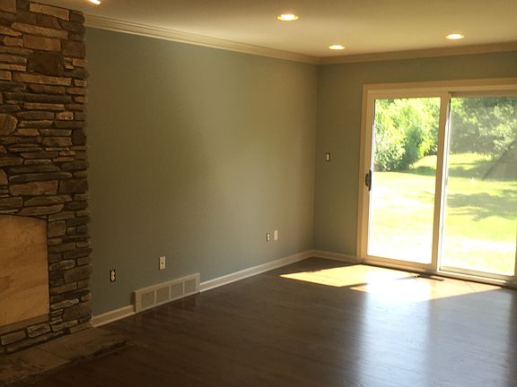 4th image of 3552 Paddington Dr