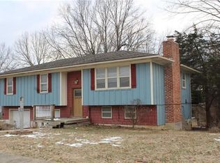 1010 Montserrat Park Rd, Warrensburg, MO 64093