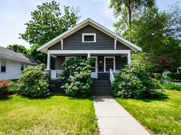 85 Kendall Ave, Framingham, MA 01702
