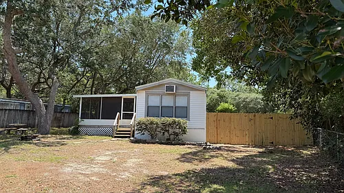 5635 Government Dr Photo 1