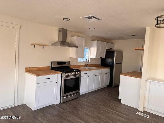 3rd image of 205 W Bell Road #076