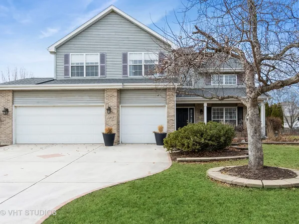 5307 Coneflower Dr, Naperville, IL 60564