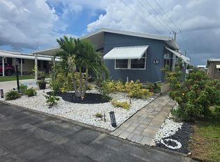 5316 53RD AVENUE E #L11, BRADENTON, FL 34203