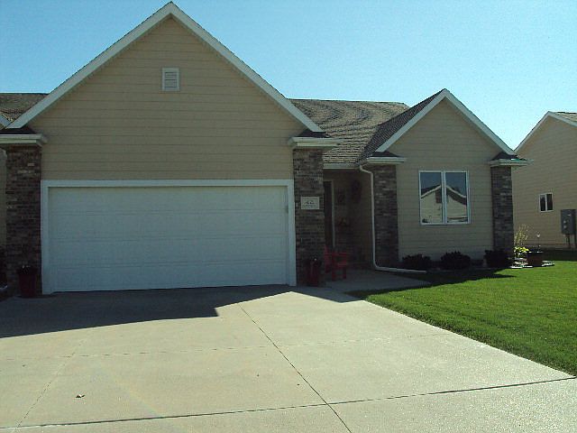 1st image of 4029 Sandalwood Dr