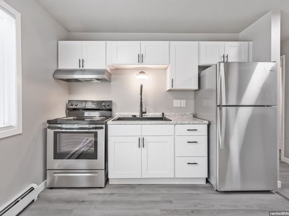 1459-1465 Elm St #107