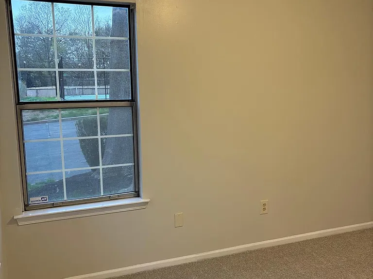 1807 Diamond Dr — Photo 16