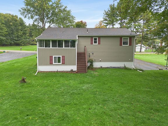 3rd image of 80 Carlin Rd