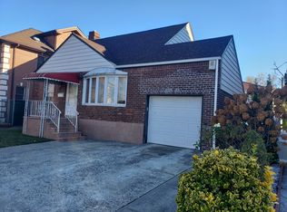 230-24 57th Ave, Oakland Gardens, NY 11364