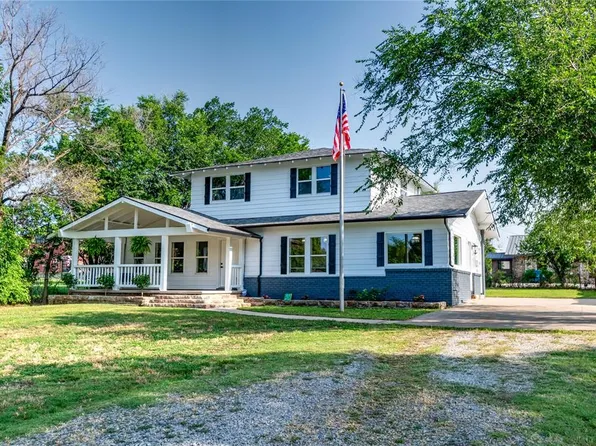 1538 E Walnut St, Cushing, OK 74023