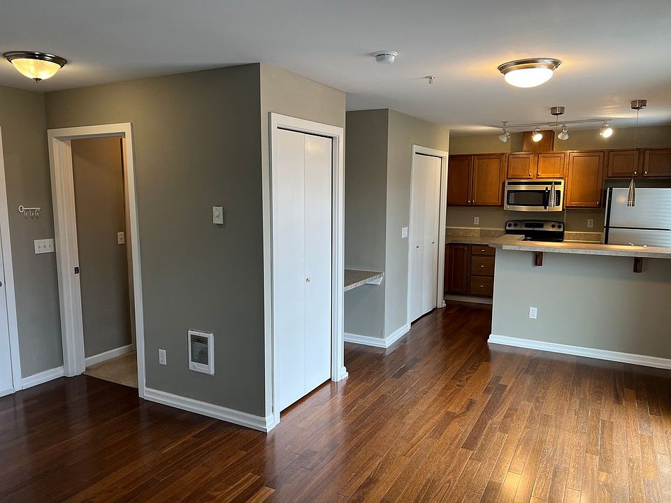 1st image of 815 S 9th St APT 204