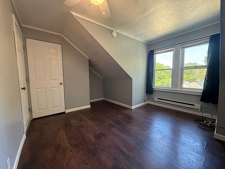 24 Davis Street — Photo 7