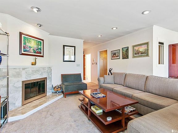 3rd image of 41 Miguel St