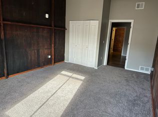 425 Valley St #208, Burlington, IA 52601