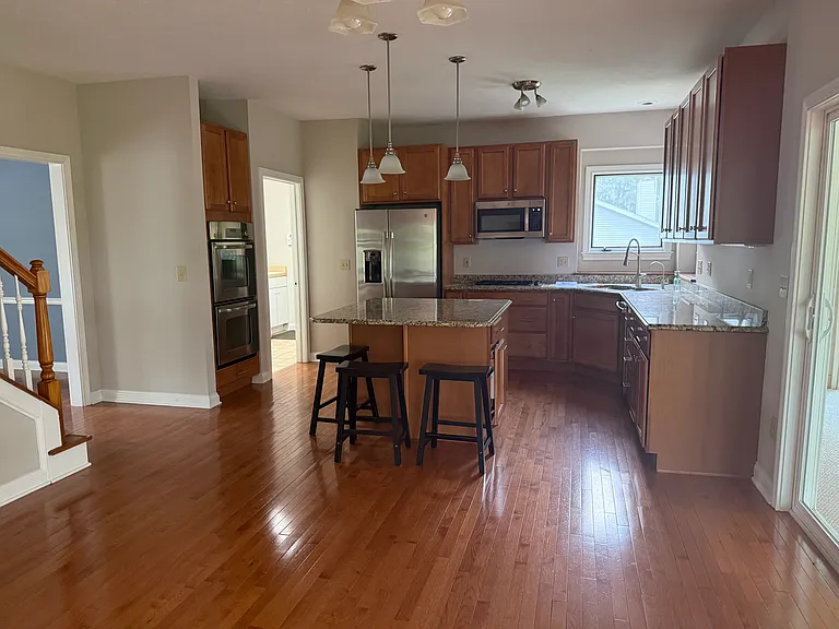 678 Union Dr — Photo 21