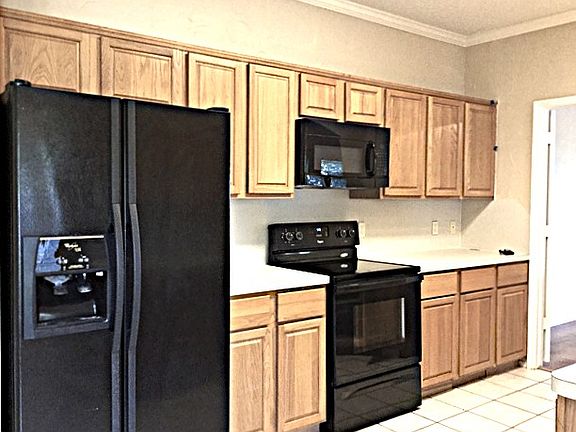 3rd image of 8000 Truxton Ct