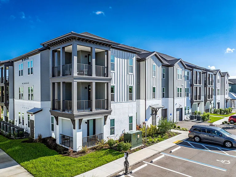 The Crossing at Palm Aire apartments community photo