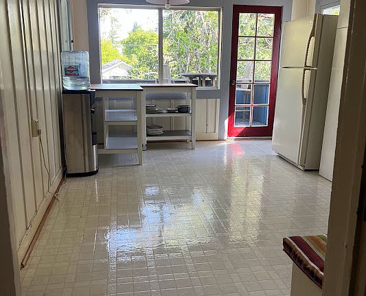 3rd image of 426 Palo Alto Ave