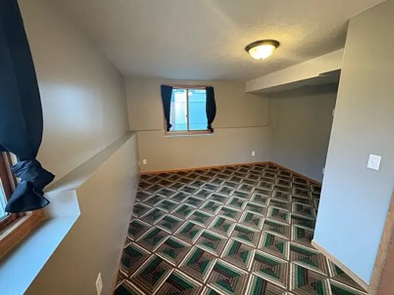 816 Mary Ct — Photo 24