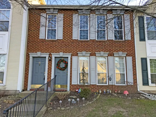 44 Edward Dr #204, Franklin Park, NJ 08823