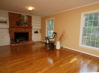 1703 Biscayne Dr, Greensboro, NC 27410