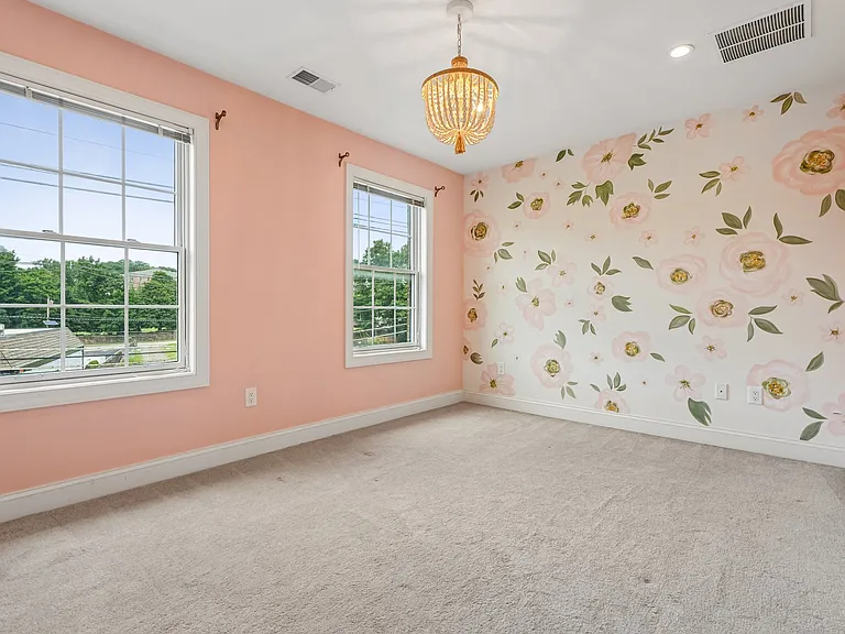 36 Bloomfield Ave — Photo 13