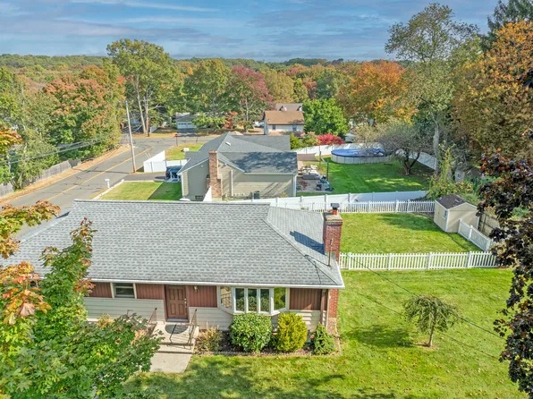 20 Fairchild Road, Stratford, CT 06614