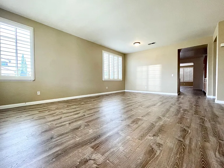 35740 Coral Dr — Photo 11