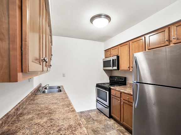 2nd image of 2111 W Frederick Dr #2127