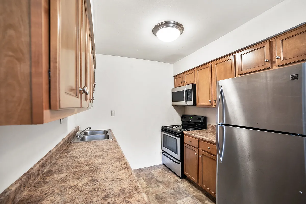 Building Photo - Somerset Apartments