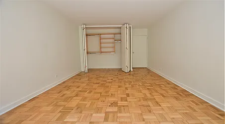 Rented by Manhattan Realty Group