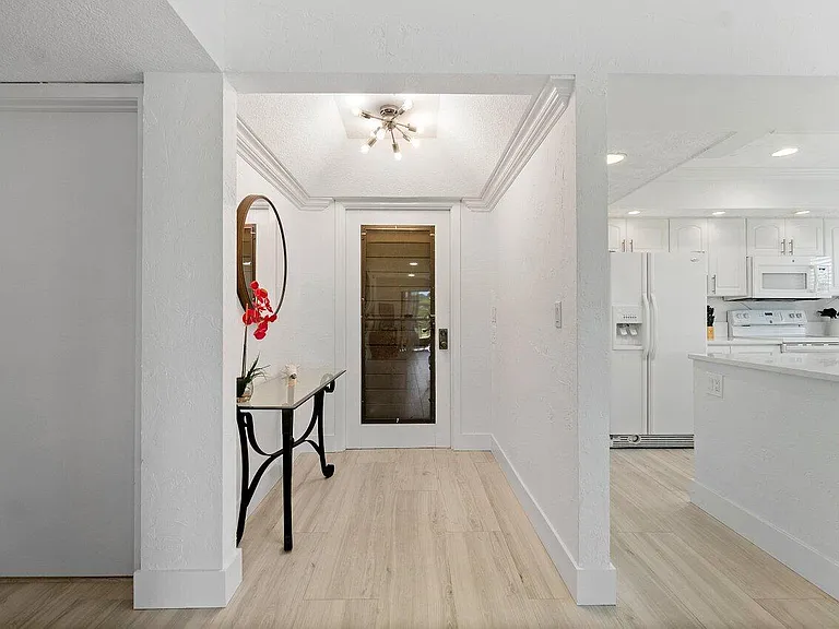 655 Brackenwood Cv #655 — Photo 7