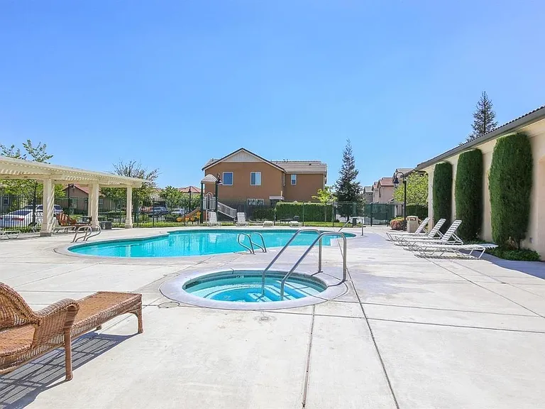4305 W Pinsapo Dr — Photo 20