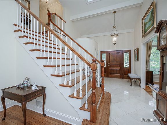 4th image of 45 Cambridge Dr