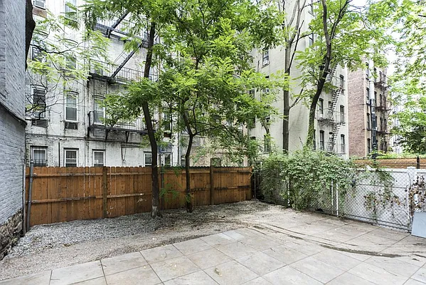 Rented by Bold New York | media 21