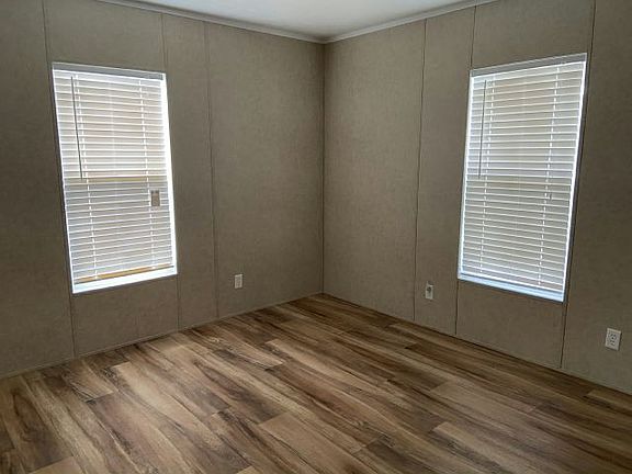 5th image of 400 NW 135th Way #200