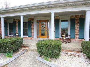 9400 Elk Hill Ct, Jeffersontown, KY
