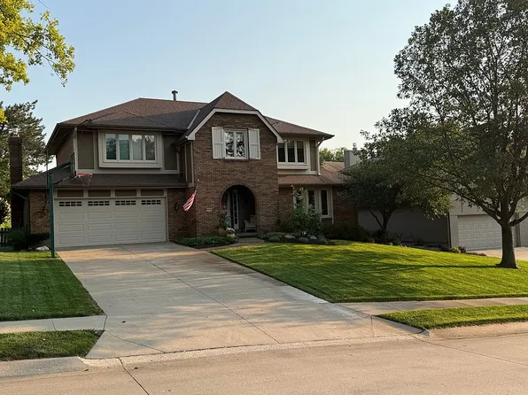 15335 Shirley St, Omaha, NE 68144