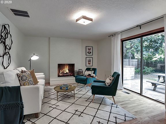 3rd image of 5972 NE Ray Cir