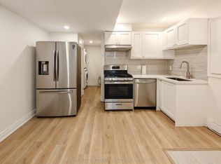 598 Crawford St, Toronto, ON M6G3K2