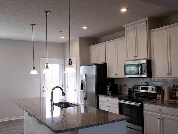 5th image of 206 Moyer Hill Dr