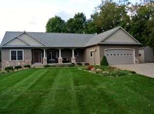 931 Meyer Ln, Marne, MI 49435