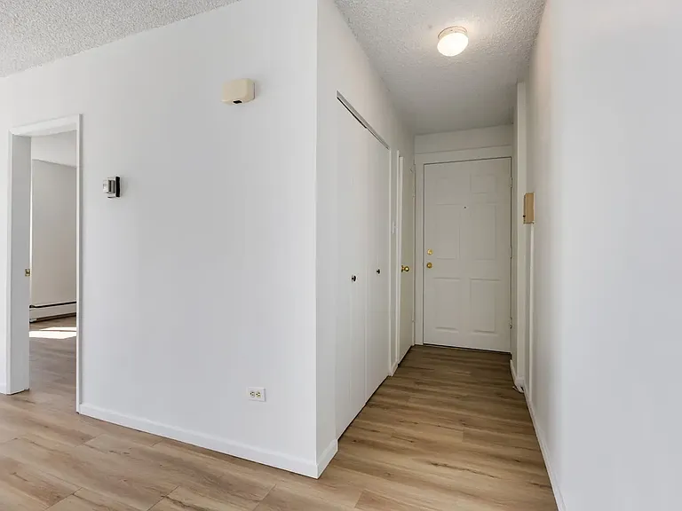 606 23rd Ave SW — Photo 11
