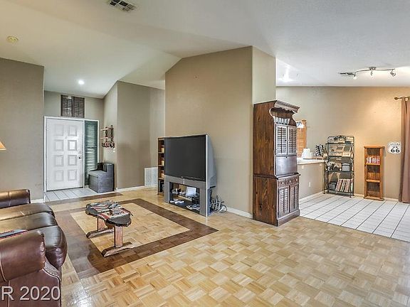 5th image of 4512 Ocean Breeze Ave